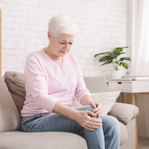 knee-pain-relief-Innovative-Physical-Therapy-Solutions-Watertown-NY